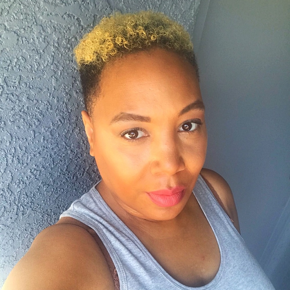 Meet your Posher, Larinda